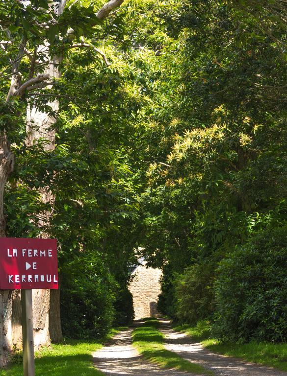 Вилла Location De La Ferme De Kerraoul Комбри Экстерьер фото